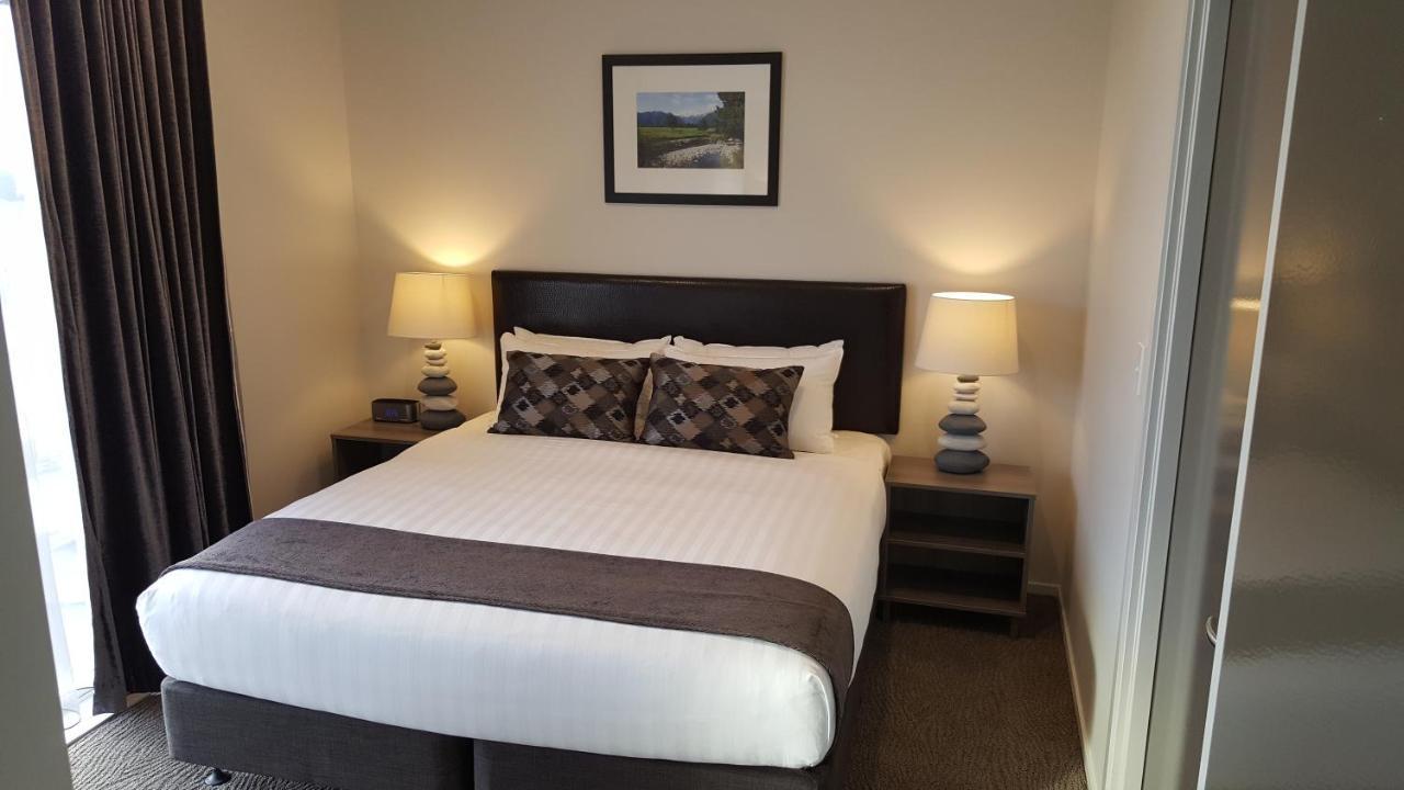 Ramada Suites By Wyndham Queenstown Remarkables Park Extérieur photo