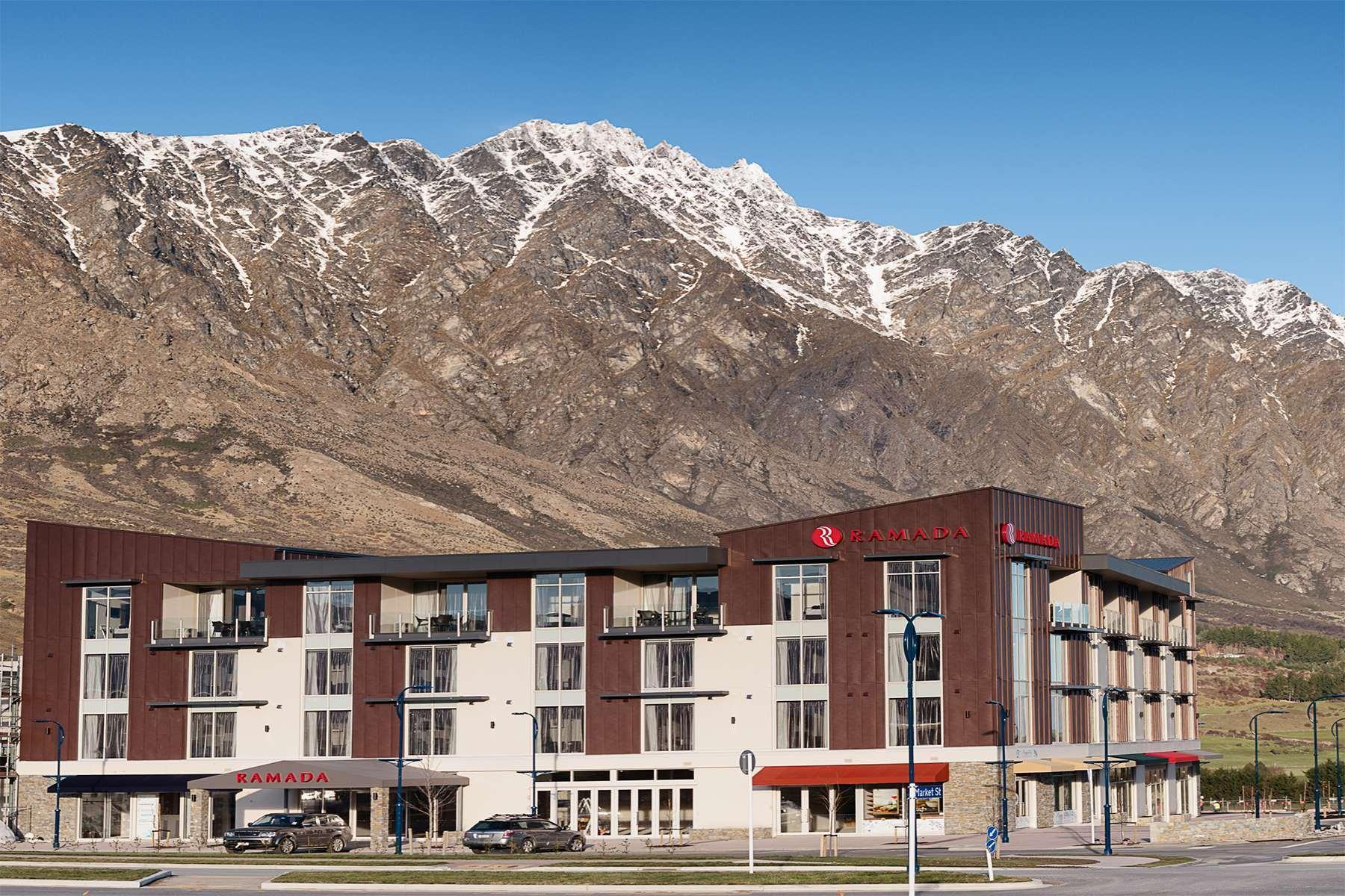Ramada Suites By Wyndham Queenstown Remarkables Park Extérieur photo