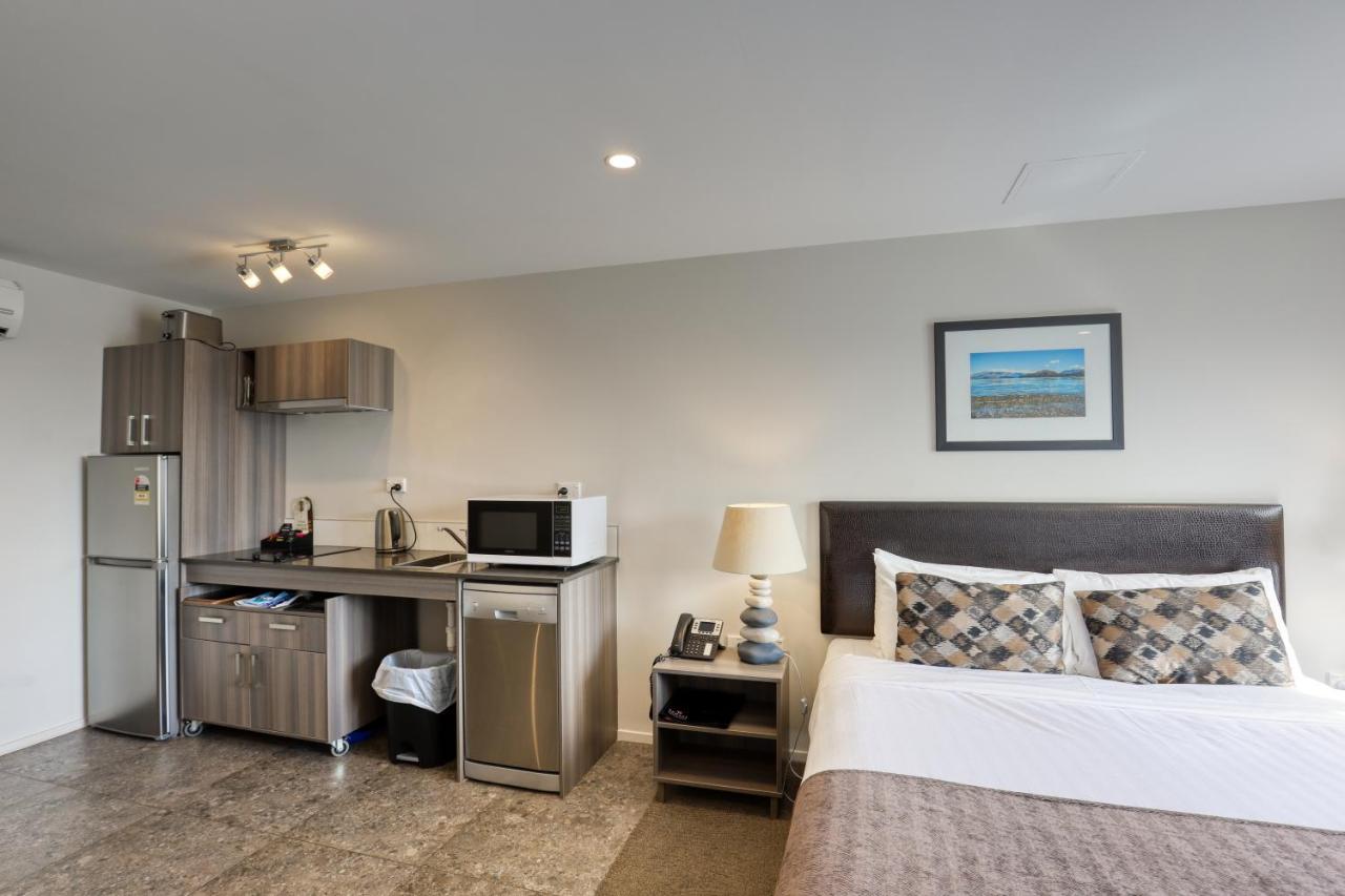 Ramada Suites By Wyndham Queenstown Remarkables Park Extérieur photo